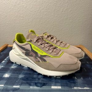 WOMENS REEBOK CLASSIC LEATHER LEGACY AZ 'ANIMAL SPOTS' - WOMENS SIZE 10